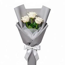 Букет 3 белые розы в Кривандино