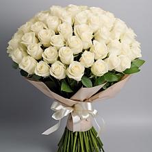 Букет 101 беля роза Белоснежка в Кривандино