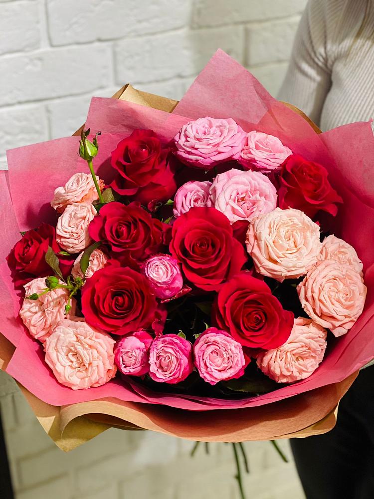 Букет цветов из: Розы в Кривандино