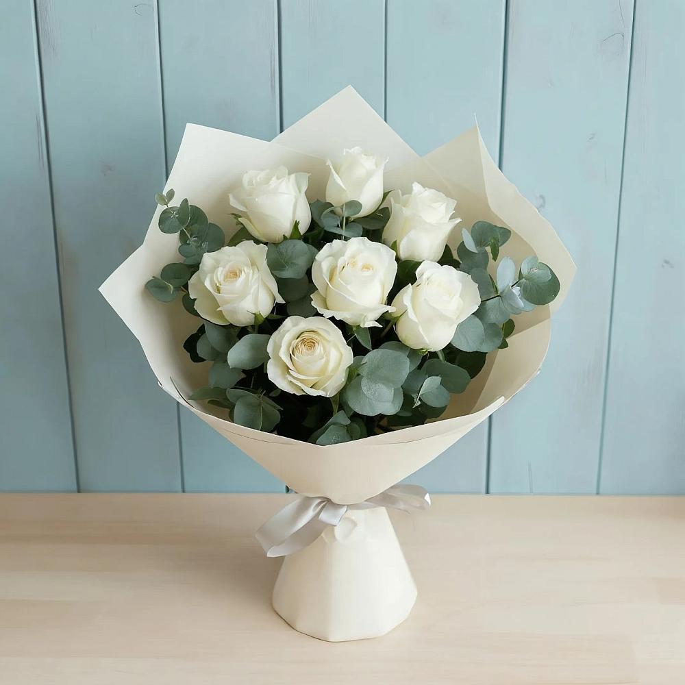 Букет Белые розы в Эвкалипте в Кривандино