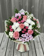 Букет цветов из:  Альстромерии, Гвоздики, Розы и Хризантемы #REPLACE_PRED# Кривандино