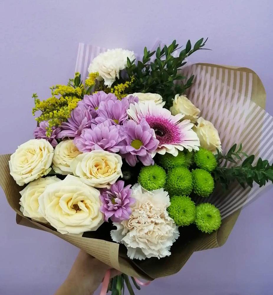 Букет цветов из: Хризантемы, Розы, Гвоздики и Герберы в Кривандино