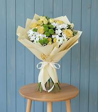 Букет цветов из:  Хризантемы и Розы в Кривандино