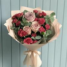 Букет цветов из:  Гвоздики и Розы в Кривандино